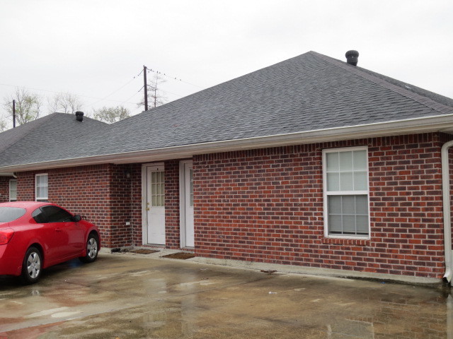 Primary Photo - 358 Monarch Dr