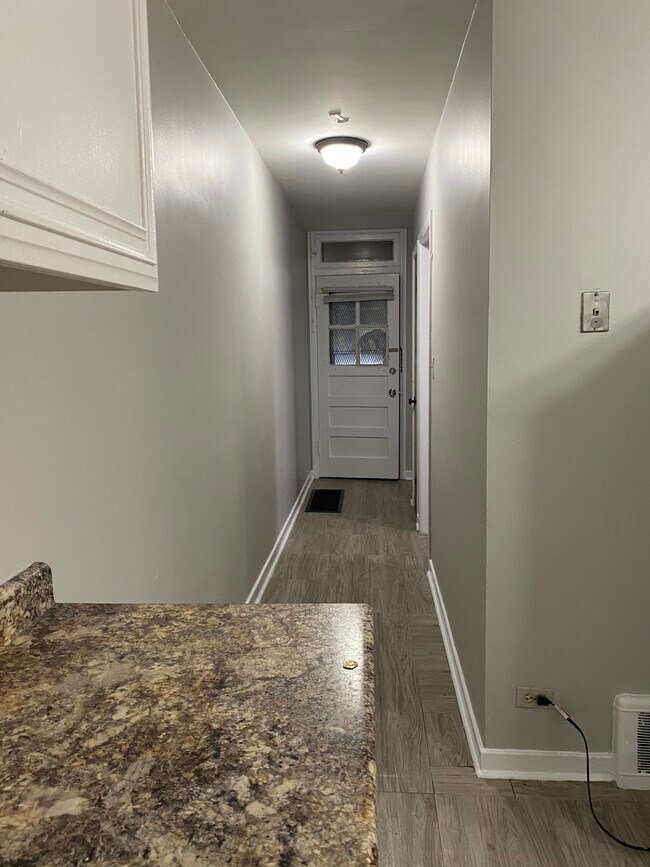 Foto del edificio - 4856 Mulford St
