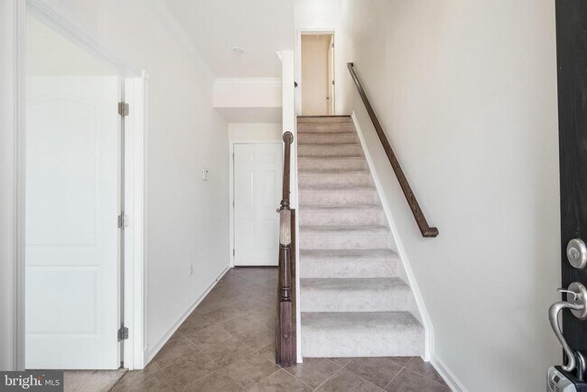 Foto del edificio - 43190 Loudoun Reserve Dr