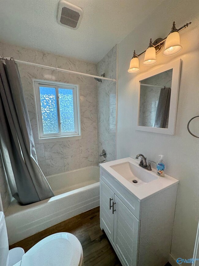 Foto del edificio - 8448 Snake Rd