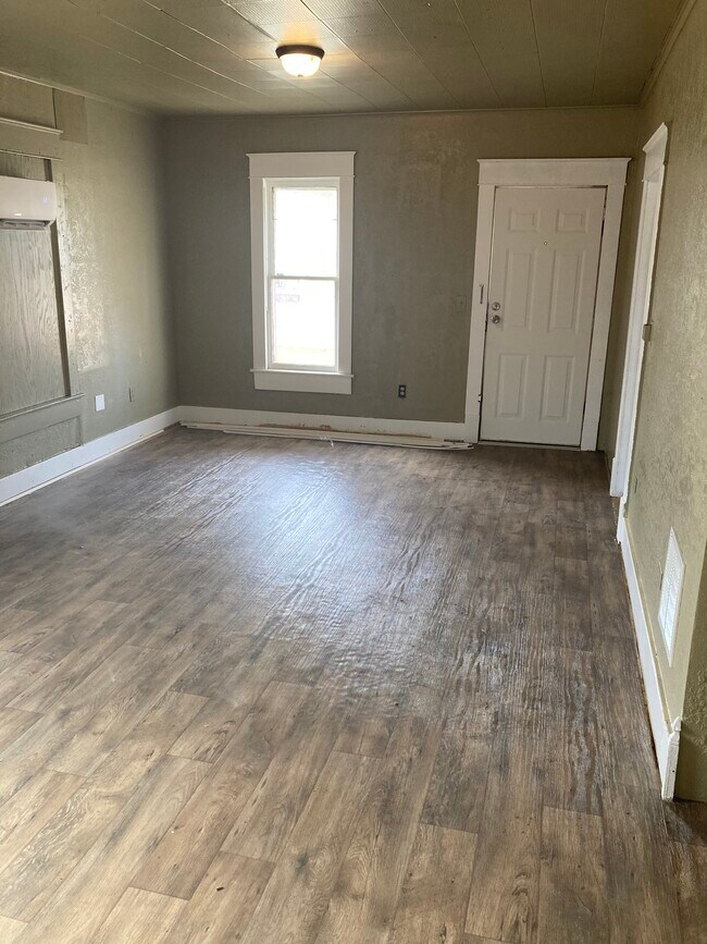 1031 N Jefferson St, Enid, OK 73701 House Rental in Enid, OK