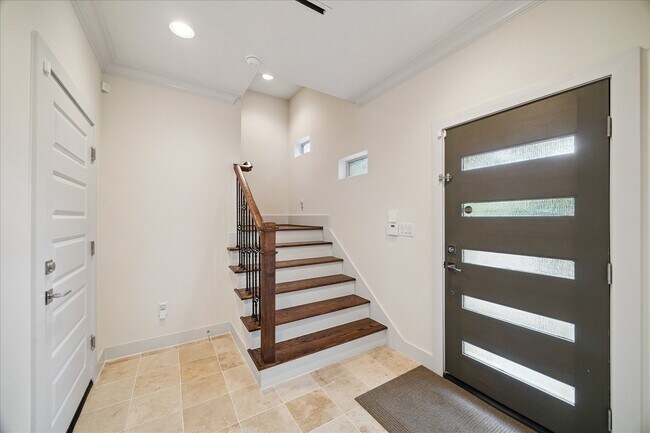 Foto del edificio - 4833 Chenevert St