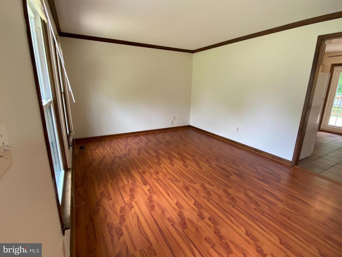 10717 S Jamie Pl, Fredericksburg, VA 22407 House Rental in