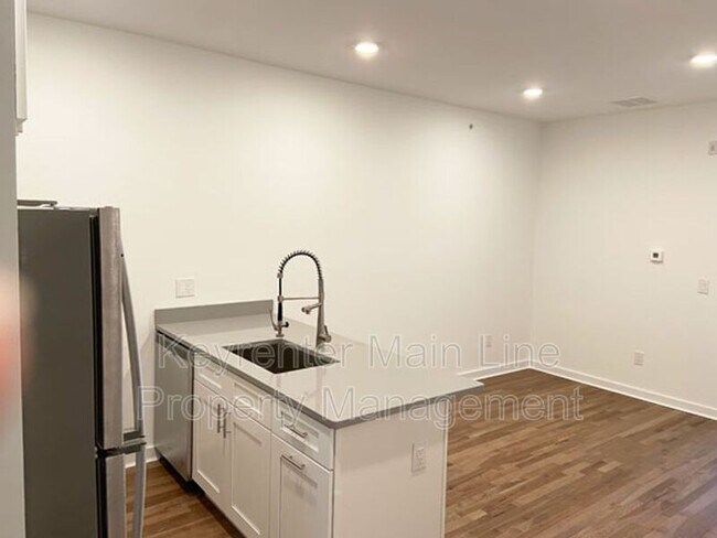 Foto del edificio - 725 N 39th St
