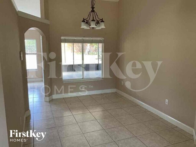 Building Photo - 140 Sunrise Blvd