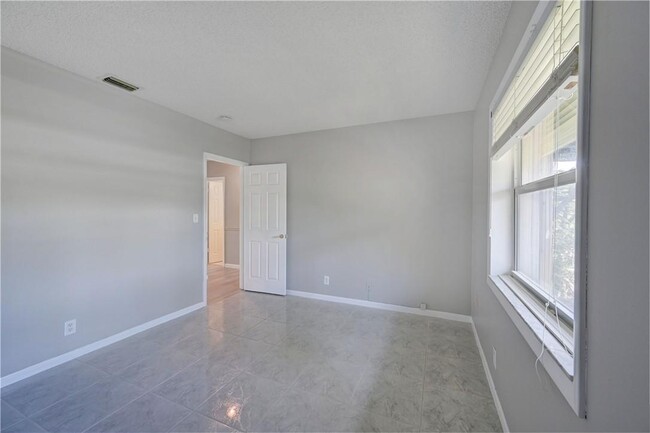 Foto del edificio - 7785 W Country Club Blvd