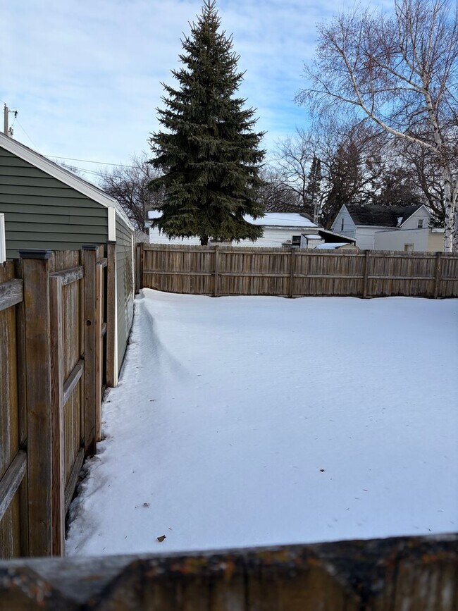 Foto del edificio - 1524 5th Ave N