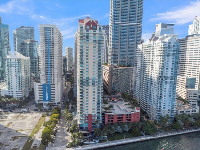 Foto del edificio - 1155 Brickell Bay Dr