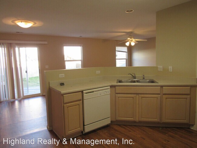Building Photo - 3 br, 2.5 bath House - 11159 York Way
