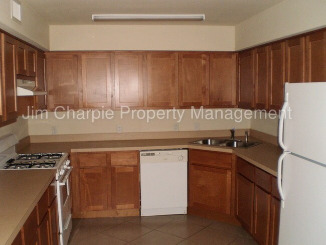 Foto del edificio - 1375 Drew St