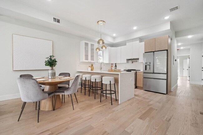 Foto del edificio - 7 Lienau Pl