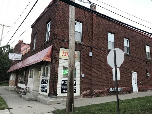 Building Photo - 1105 E Ganson St
