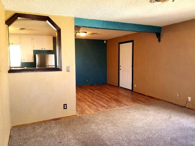 Foto del edificio - 1503 College Ave