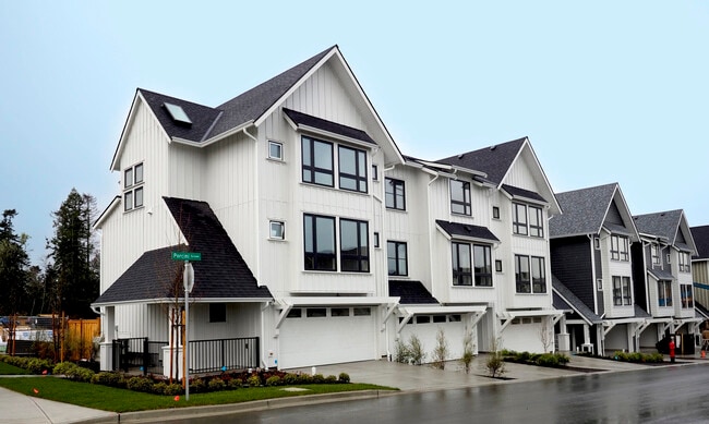Townhouse Exterior - Wadams Farm