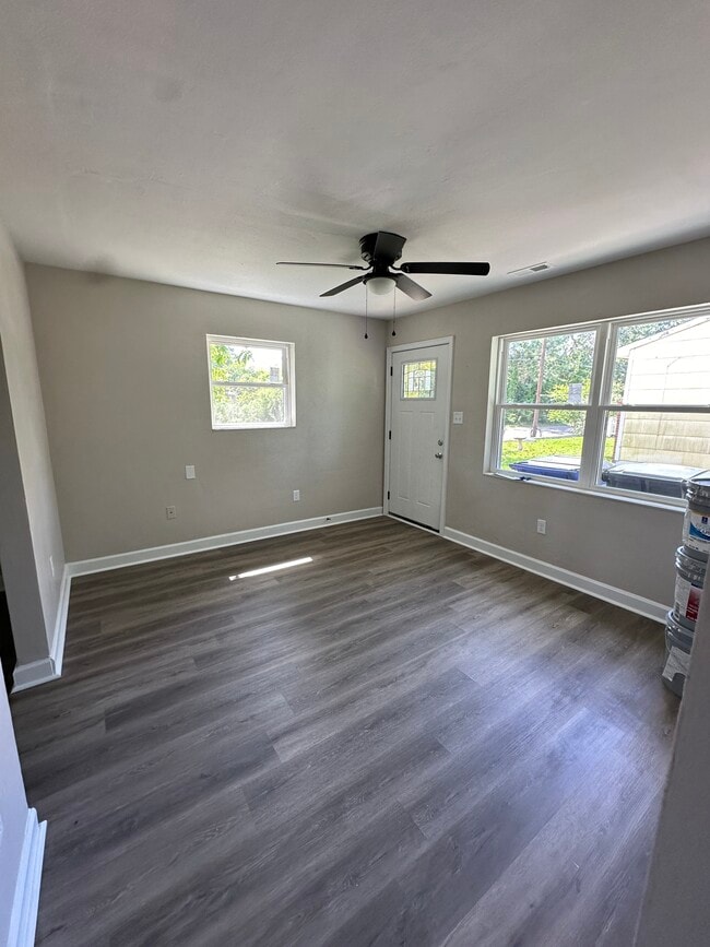Building Photo - 1616 Bourbon Ave