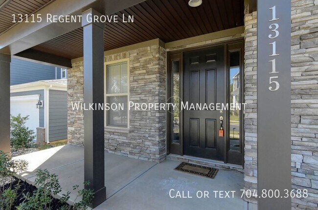 Foto del edificio - Gorgeous Executive Home in Huntersville 5b...