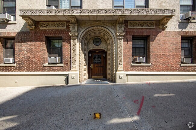 247-253 W 71st St New York, NY 10023 - 247-253 W 71st St