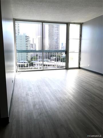 Building Photo - 2630 Kapiolani Blvd