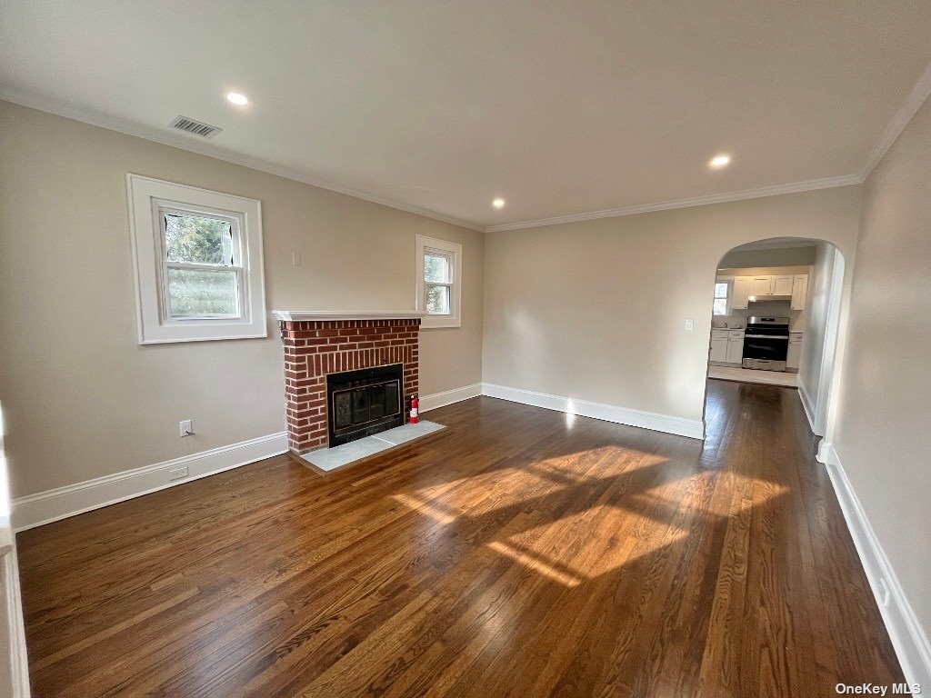 32 Locust Ave Unit 1, Glen Head, NY 11545 Apartments in Glen Head, NY