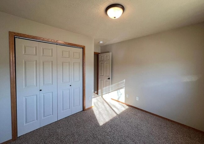 Building Photo - 3604 W 93rd St