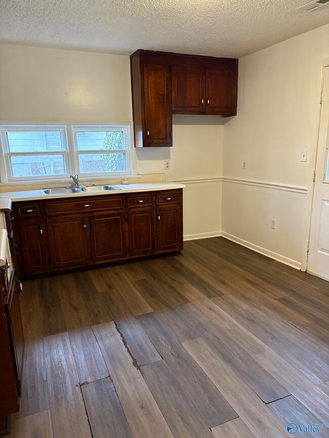 Foto del edificio - 103 Bailey St