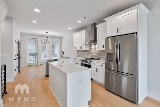 Foto del edificio - 2242 N Graham St