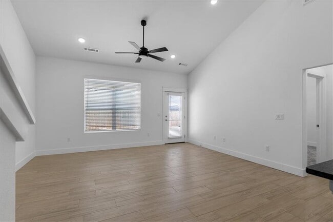 Foto del edificio - 717 Sun Meadows Loop