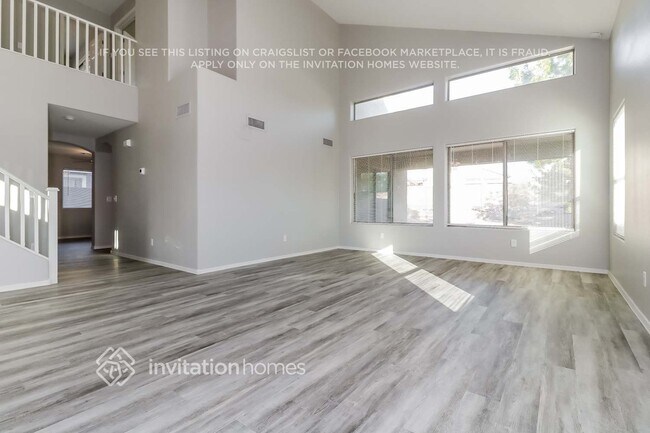 Building Photo - 25842 W Gibson Ln