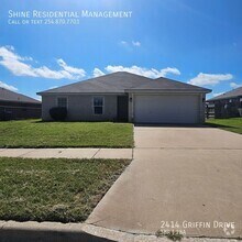 Building Photo - 2414 Griffin Dr