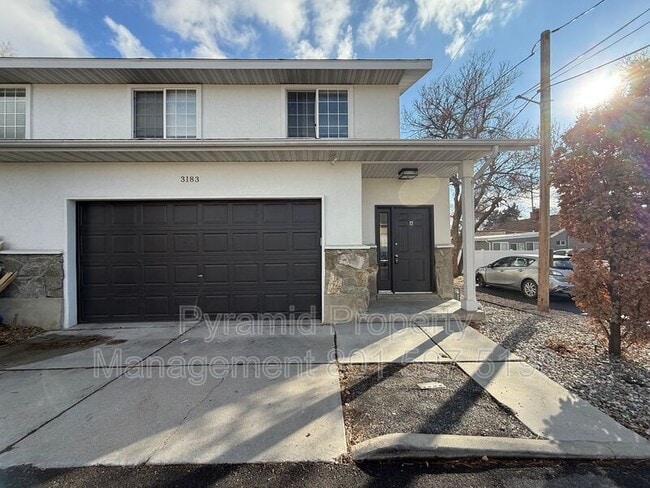 Building Photo - 3180 S Lincoln St