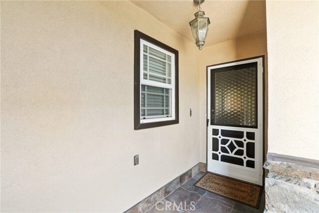 Foto del edificio - 4880 Hazelnut Ave