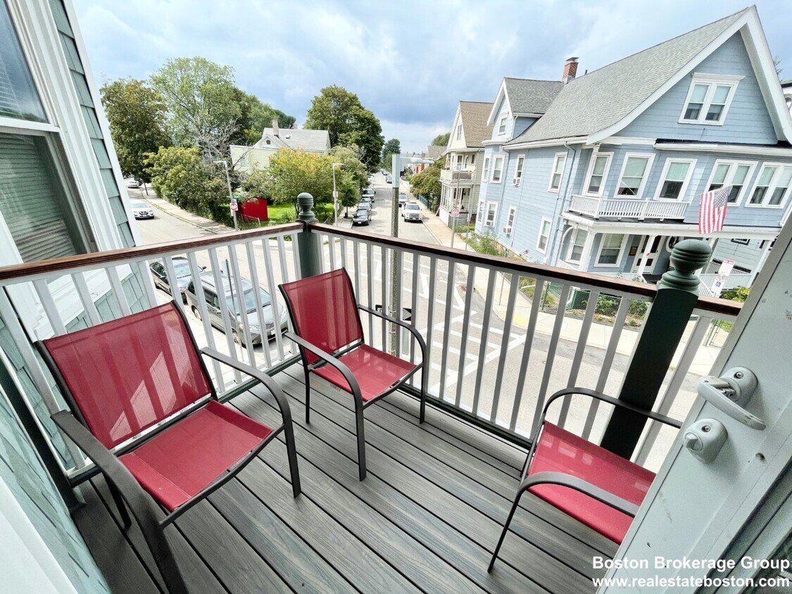 Foto principal - 67 Roseclair St