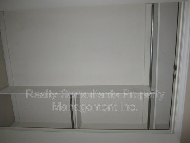 Building Photo - 306-D S Lindell Rd