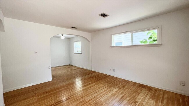 Foto del edificio - 5500 Duval St