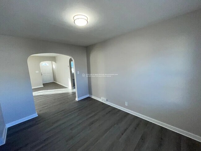 Foto del edificio - 917 E Fairoaks Ave