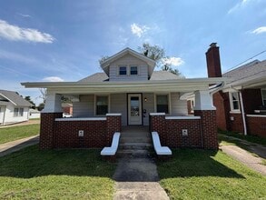 Building Photo - 210 S Weinbach Ave