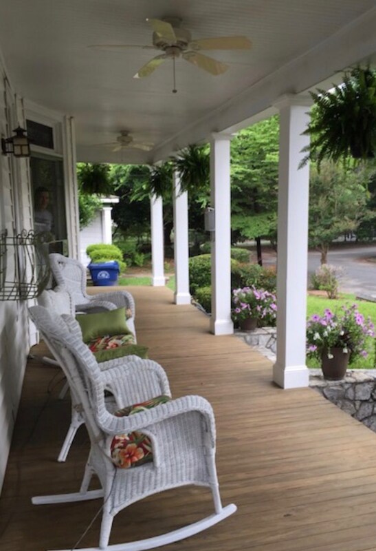 Foto del edificio - 296 Alaska Ave NE