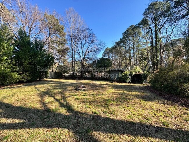 Building Photo - 325 Jones Franklin Rd