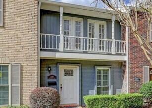 Building Photo - 12743 Huntingwick Dr
