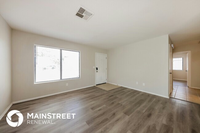Foto del edificio - 22218 N 32nd Ave