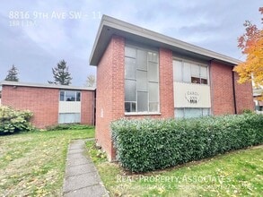 Building Photo - 8816 9th Ave SW