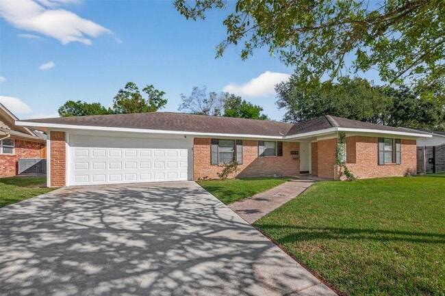 Building Photo - 5418 Darnell St