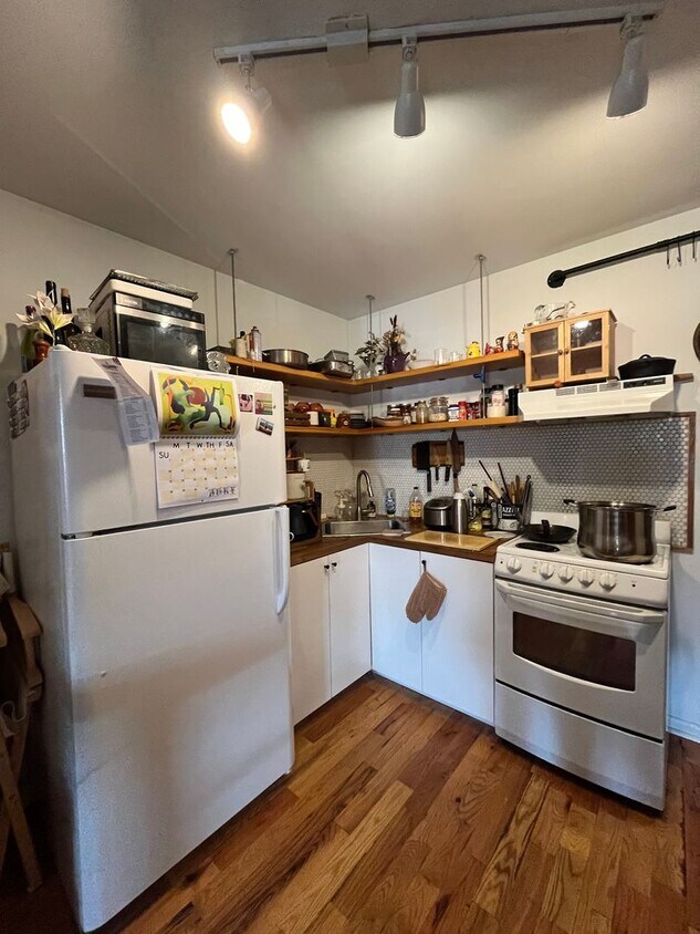 Foto principal - 3022 Richmond St