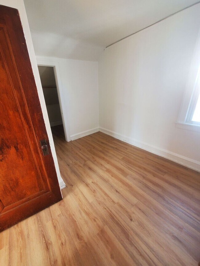 Foto del edificio - 2712 N 44th St. (Duplex)