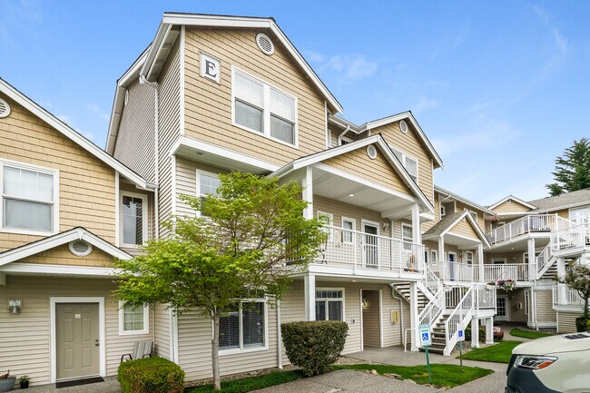 Building Photo - 5400 Harbour Pointe Blvd