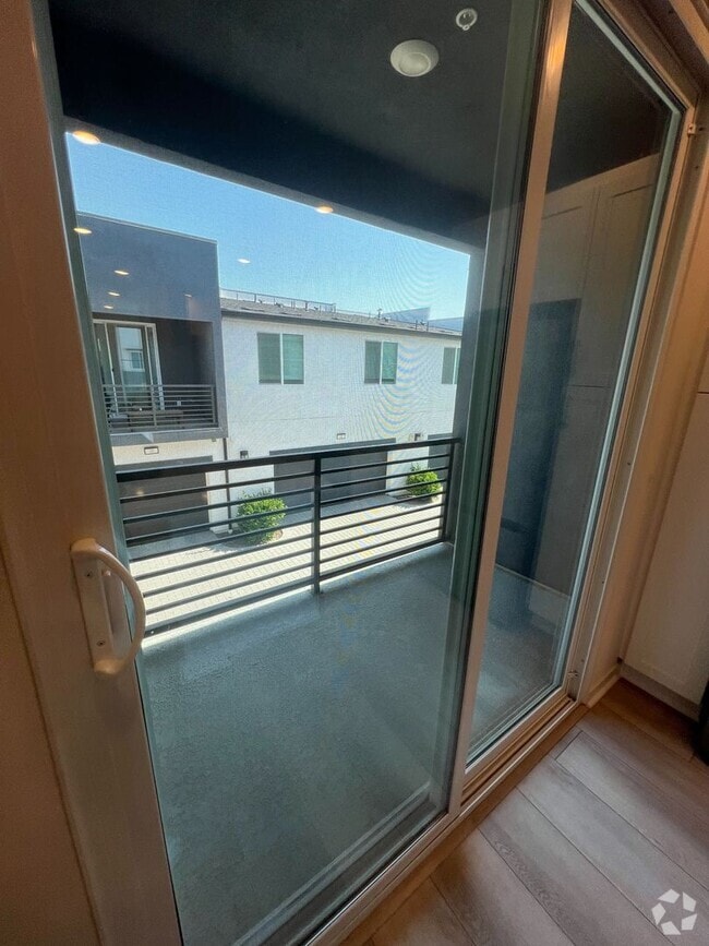 Building Photo - 3661 S Allston Paseo