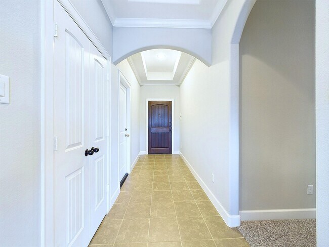 Foto del edificio - 123 Renaissance Ct