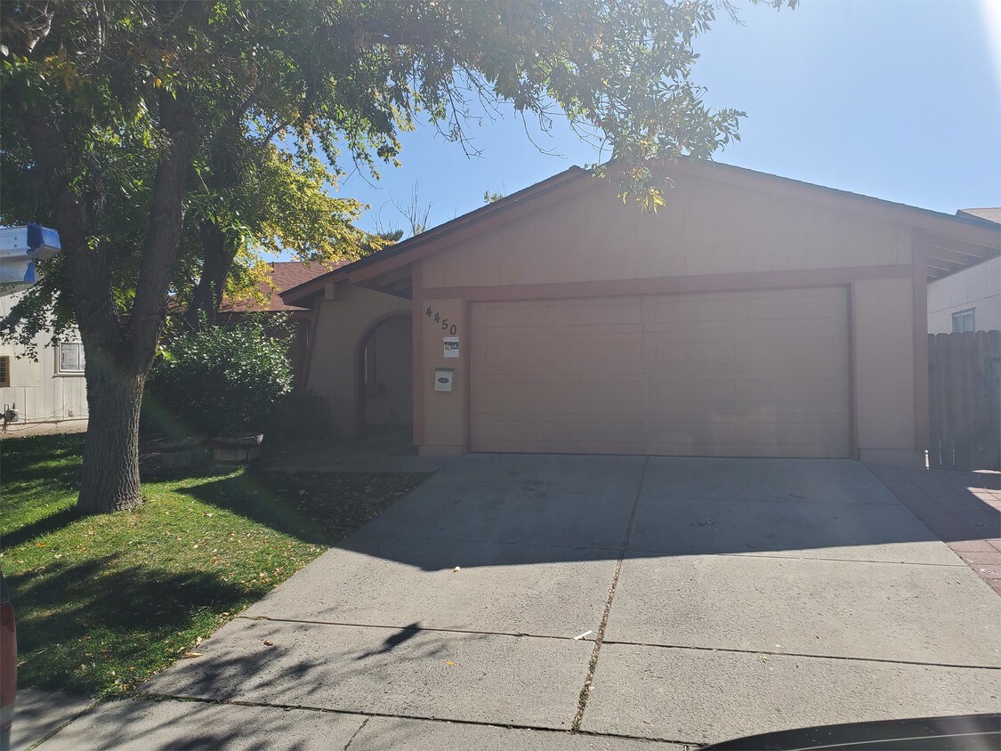 Foto principal - 4450 Mira Loma Dr