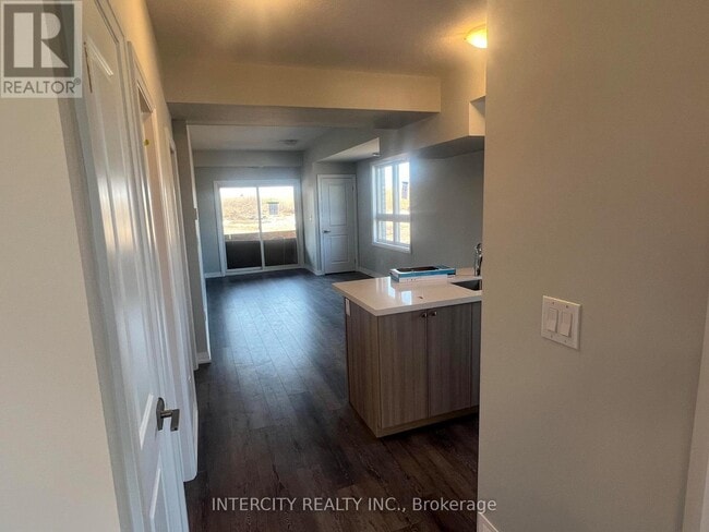 Photo du bâtiment - 6705 Cropp St