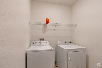 1BR,1BA - 756SF - Palacio